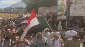 امتنان شعبي.. حزمة دعم سعودية بقيمة 1.3 مليار دولار تحشد آلاف اليمنيين في تعز